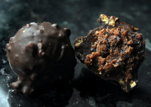 Dark Chocolate Berry Crumble Truffle